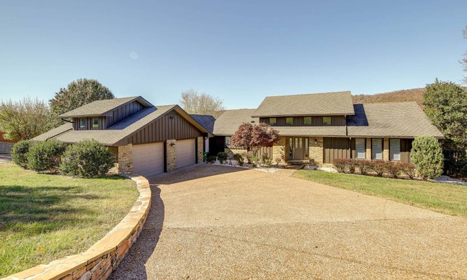 La Follette Villa | 318 m² Villa ∙ 4 bedrooms ∙ 9 guests