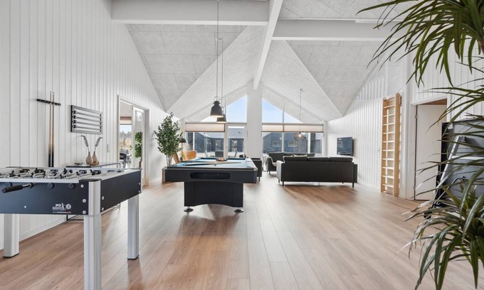 Houstrup House | 320 m² House ∙ 10 bedrooms ∙ 26 guests