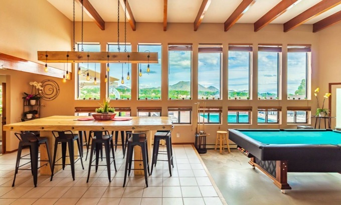 Albuquerque House | ⭐️3200ft🏊♂️Pool♨️Hot Tub🎱Billiards 🧳Sleeps 18 & Mtn Views🌄