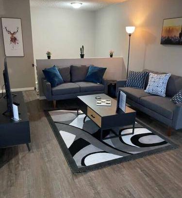 Camrose House | 325 m² House ∙ 2 bedrooms ∙ 4 guests