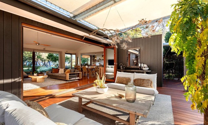 Balnarring Beach House | 327 m² House ∙ 3 bedrooms ∙ 8 guests