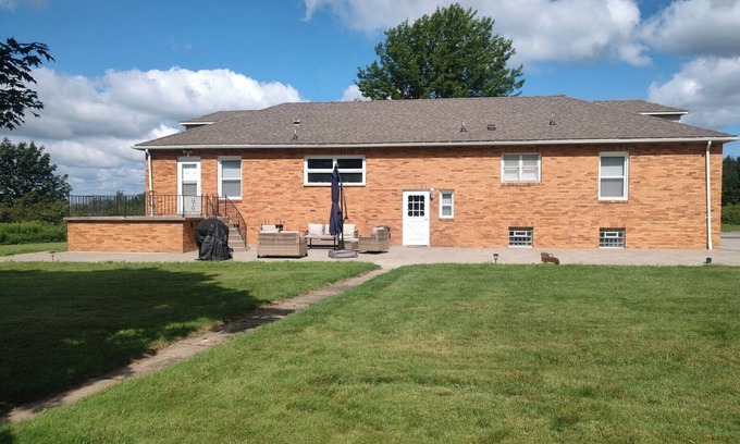 Springville House | 32min from BUF Canalside! Family-sized home with game room & firepit.
