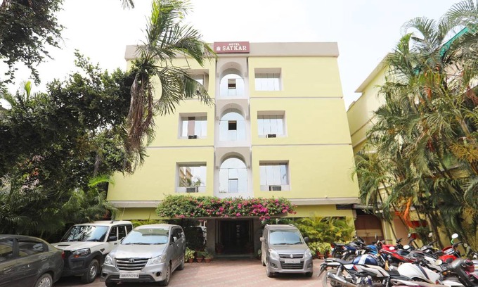Katihar Hotel | 33 m² Hotel ∙ 4 guests