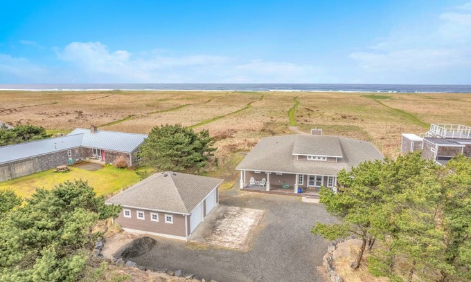Warrenton House | 331 m² House ∙ 5 bedrooms ∙ 12 guests