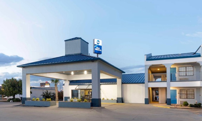 West Monroe Hotel | 34 m² Hotel ∙ 127 guests