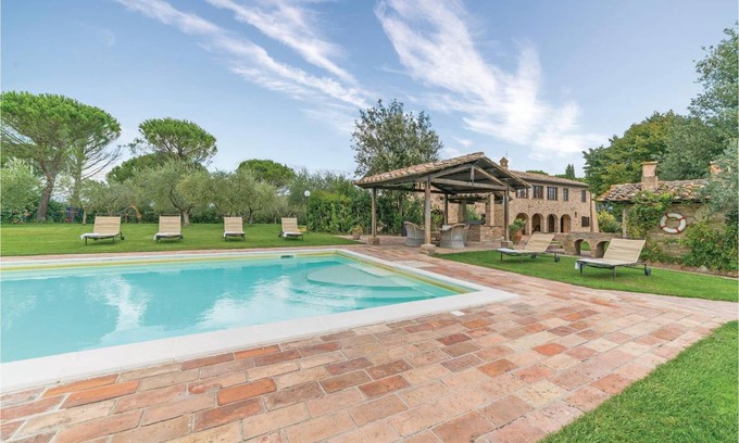 Torgiano House | 340 m² House ∙ 5 bedrooms ∙ 10 guests