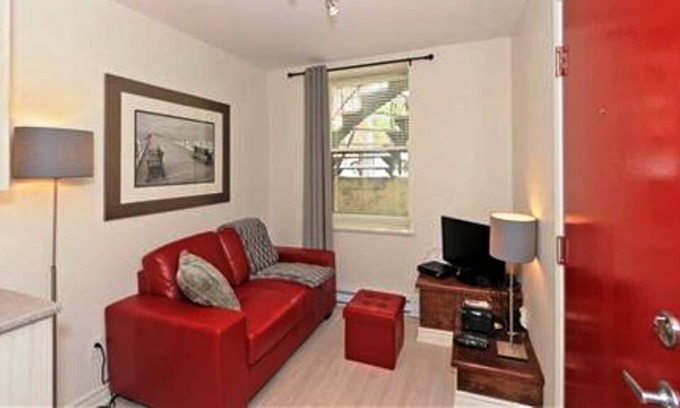 Hochelaga Apartment | #348 Stunning, Tastefully Furnished APT in Downtown East