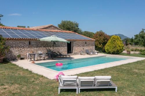 Viols-en-Laval Villa | 34lavit