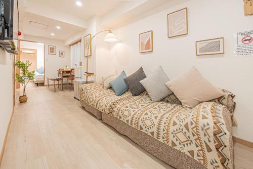 Honmachi Apartment | 35 初台駅1分 2-10人 丨1 minute from Hatsudai 2-10 people