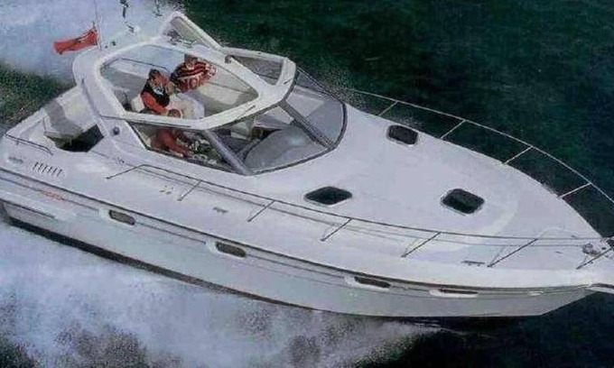 Montalieu-Vercieu Boat Rental | 35 m² Houseboat ∙ 2 bedrooms ∙ 5 guests