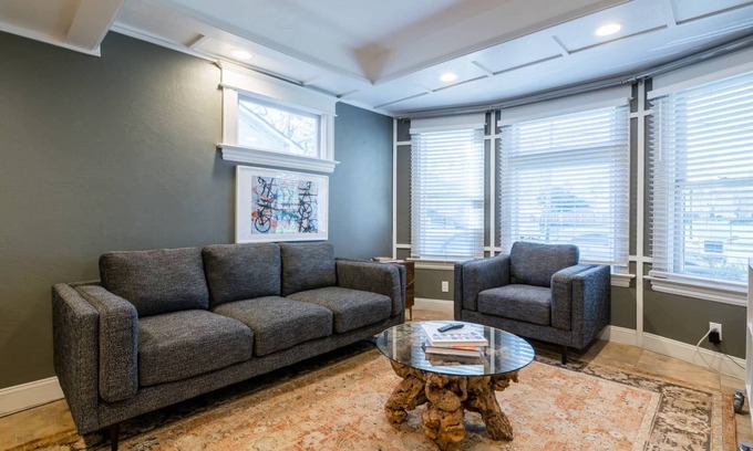 Northside House | 350 · Quiet Victorian Bungalow in downtown San Jose