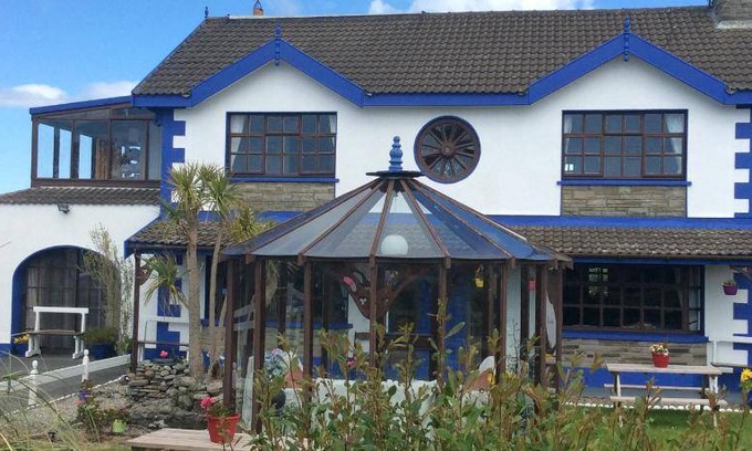 Miltown Malbay Bed & Breakfast | 36 m² Bed and breakfast ∙ 2 bedrooms ∙ 4 guests