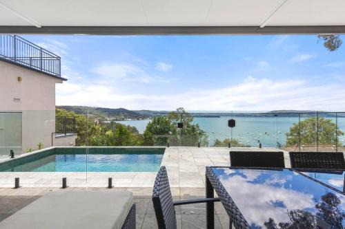 Koolewong House | 365 Days of Kalm I Pano Water Views I Heated Pool