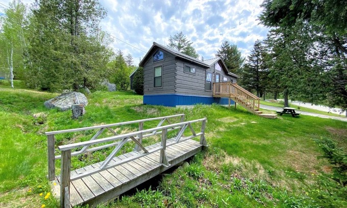 Twin Mountain Cabin | 37 m² Cabin ∙ 1 bedroom ∙ 4 guests