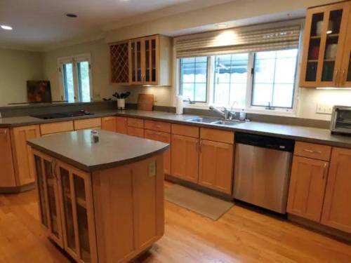 Creve Coeur House | 372 m² House ∙ 6 bedrooms ∙ 16 guests