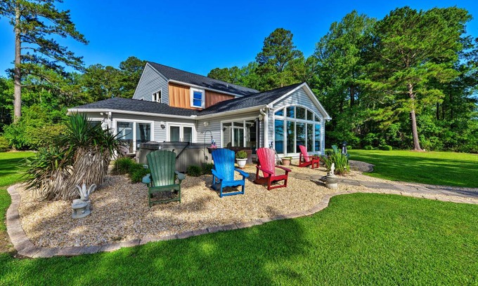 Chocowinity House | 382 m² House ∙ 6 bedrooms ∙ 14 guests