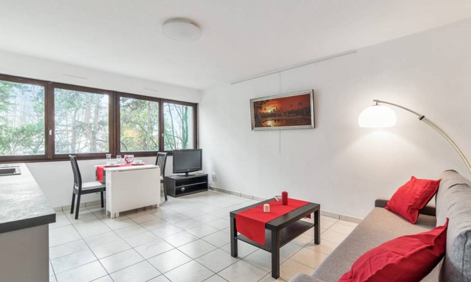 Leon Blum - Bon Coin Apartment | 39 m² Apartment ∙ 1 bedroom ∙ 4 guests