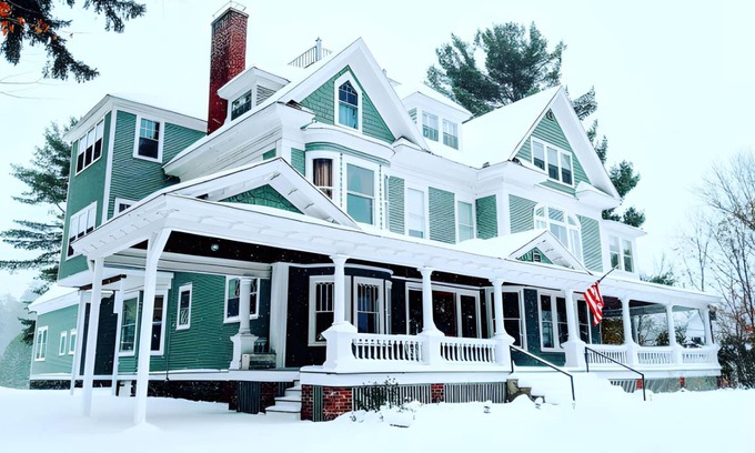 Saranac Lake Bed & Breakfast | 39 m² Bed and breakfast ∙ 2 guests