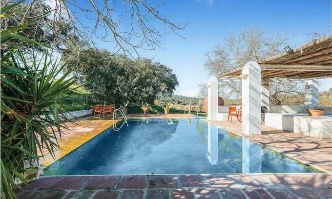 Valverde de Leganes Villa | 392 m² Villa ∙ 4 bedrooms ∙ 10 guests
