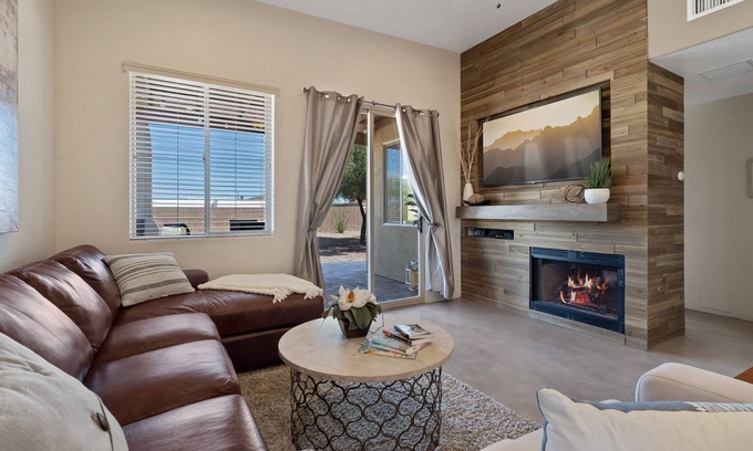 Tucson House | 3B/2b: Near StarrPassResort-Spa-Hike-Bike-Golf-Downtown-UofA-Restaurants-Garage