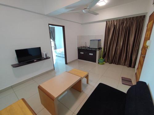 Lumut Apartment | 3B2BR Marina Height Family Room Sea View Room