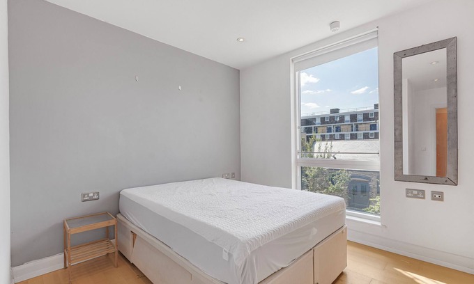 De Beauvoir Apartment | 3BD Canalside Flat in De Beauvoir Town