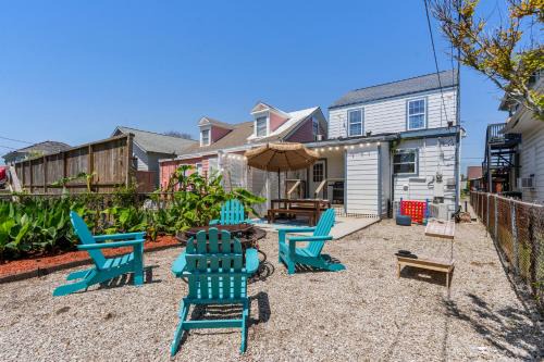 Galveston House | 3BD Retreat - Firepit & Games - Near Beach