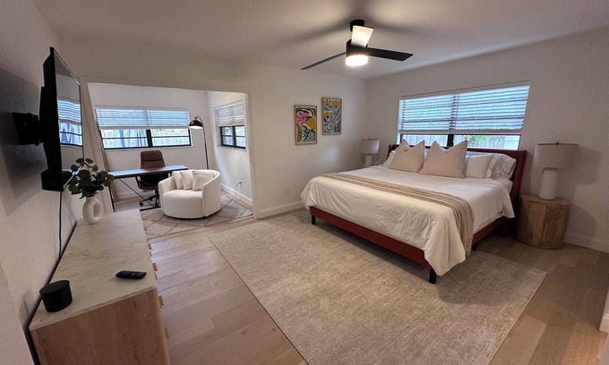 Spring Hill House | 3bdr Perfect Family Getaway - Infant/Kids Friendly 5min to Weeki Wachee