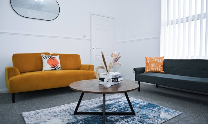 Sunderland House | 3BED Home in Sunderland (Sleeps upto 6, Free Parking) 7min to stadium of light