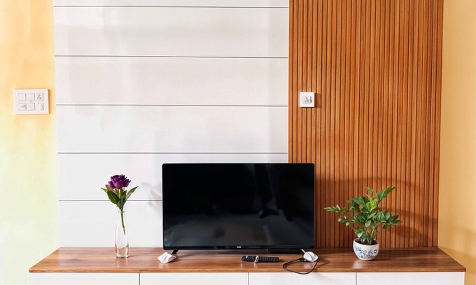 Gachibowli Apartment | 3BR Hill View Apartment in Gachibowli Hyderabad by Homeyhuts