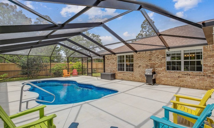 Ono Island House | 3BR Home |Private Screened Pool, Sunroom & Matured Landscaping |Quiet Neighborhood |Close to Beaches