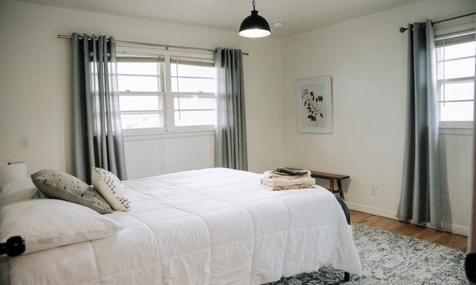 Amarillo House | 3BR| I-40,near DT, 21 min Palo Duro