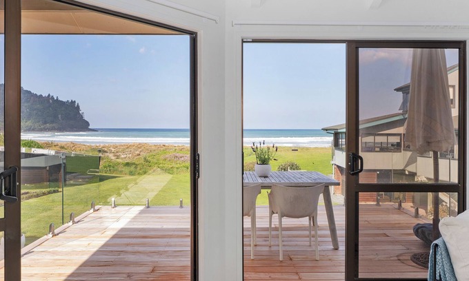 Whangamata House | 3BR Luxury Beach Home with BBQ