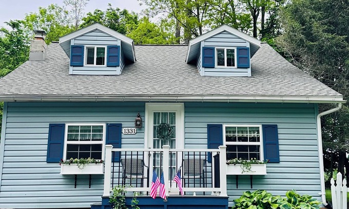 Gettysburg Cottage | 3BR Quaint Cottage in Historic Gettysburg Close to Battlefield & Ski Liberty
