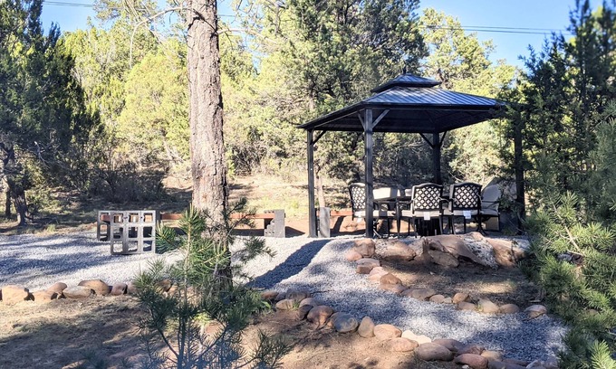 Overgaard Cabin | 3PM Check in - sleeps 10 -3BR/2B - ACRE- Arcade-