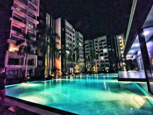 Kampung Kuala Pari Apartment | 3R Guest House Manhattan Condominium