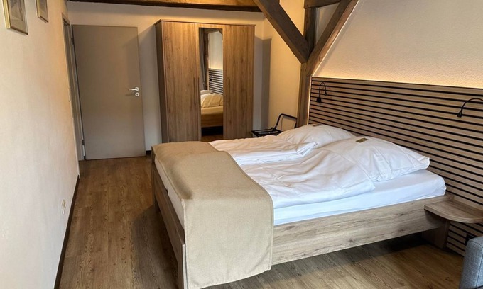 Lubeck City Centre Apartment | 3rd floor: Apartment with 2 bedrooms and shower - Brauberger's Ferienwohnung