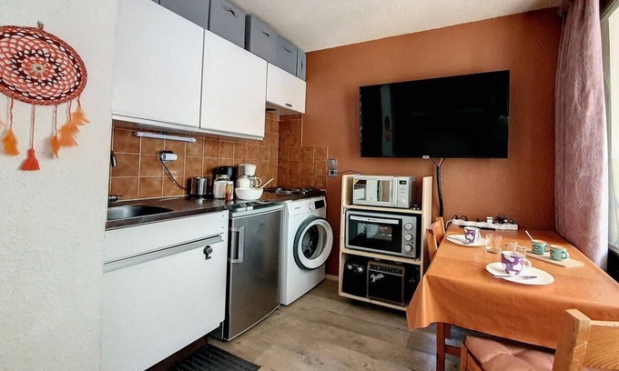 Reberty Apartment | 3rd floor, tv, ski locker, 17m², Les Menuires