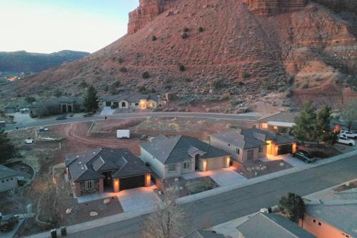 Kanab House | 3x3 Sanctuary at Kanab - New West Properties