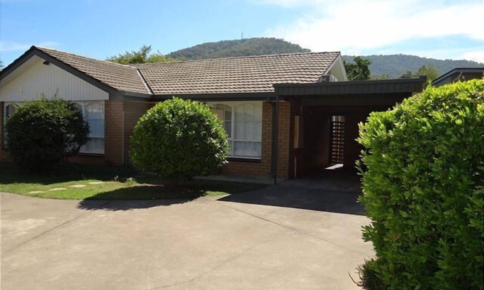 Bright Apartment | 4/47 Delany Avenue, Bright