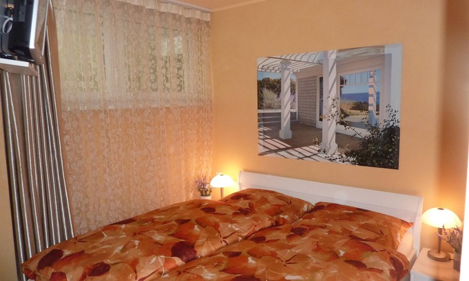 Kuhlungsborn Ost Apartment | 4 * apartment, 1. Location, Terrace, seasonal basket, pets on request.