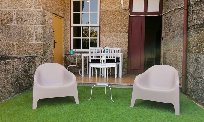 Oliveira do Castelo Apartment | 4-As 1 Bedroom R/C Apartment with Terrace