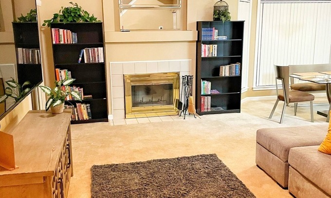 Clarkdale House | 4 bd Luxury King & Queen Suites - Mins to Marietta