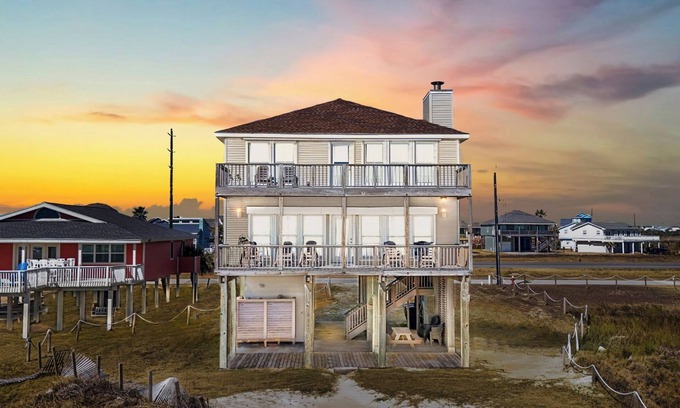 Terramar Beach House | 4 Bdr., 2.5 Bath Beachfront Home. Recently painted and a fresh kitchen remodel.