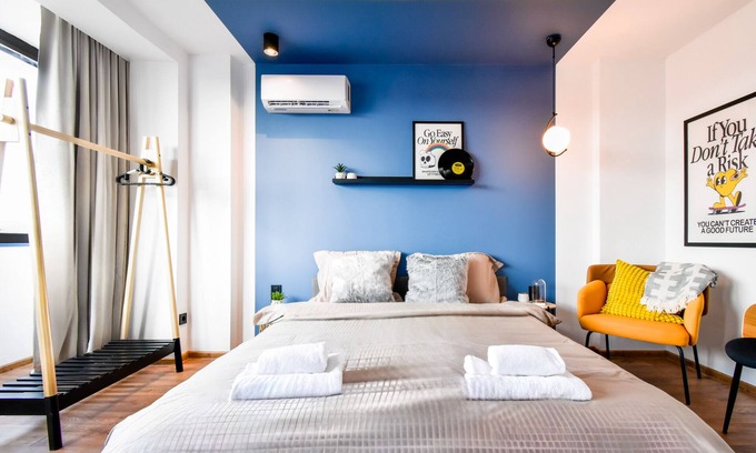 Sofia City Center Apartment | 4 BDR + 2 BTH | Netflix | Panorama Views
