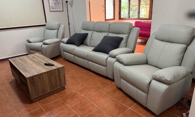 Cable Beach House | 4 Bed 2 Bath House with Pool Town Beach Broome