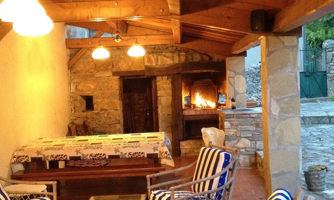 Bez-et-Esparon House | 4 Bed House With Plenty Of Outdoor Space In The Foothills Of The Massif Central