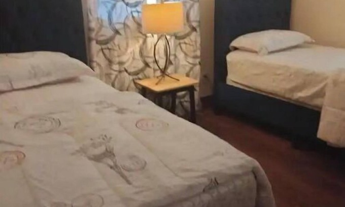 Holiday House | 4 bedroom 2 bathroom house with heated pool