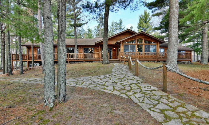 Solon Springs House | 4 bedroom, 3.5 bath Lake Home on Middle Eau Claire Lake with barrel sauna