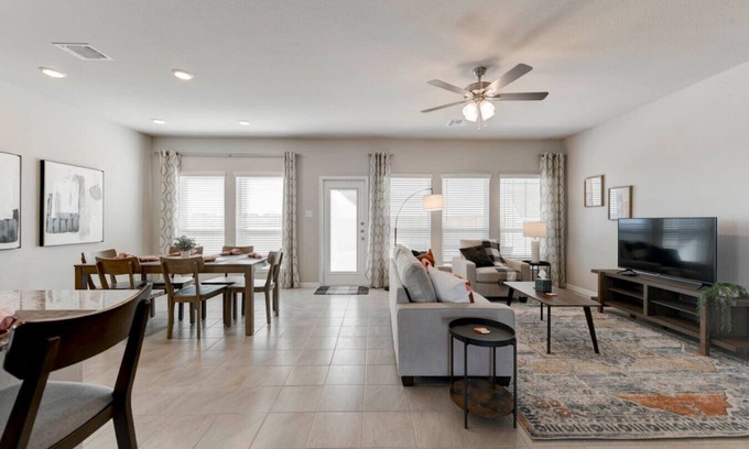 Temple House | 4 Bedroom 3 Bath Home in Temple